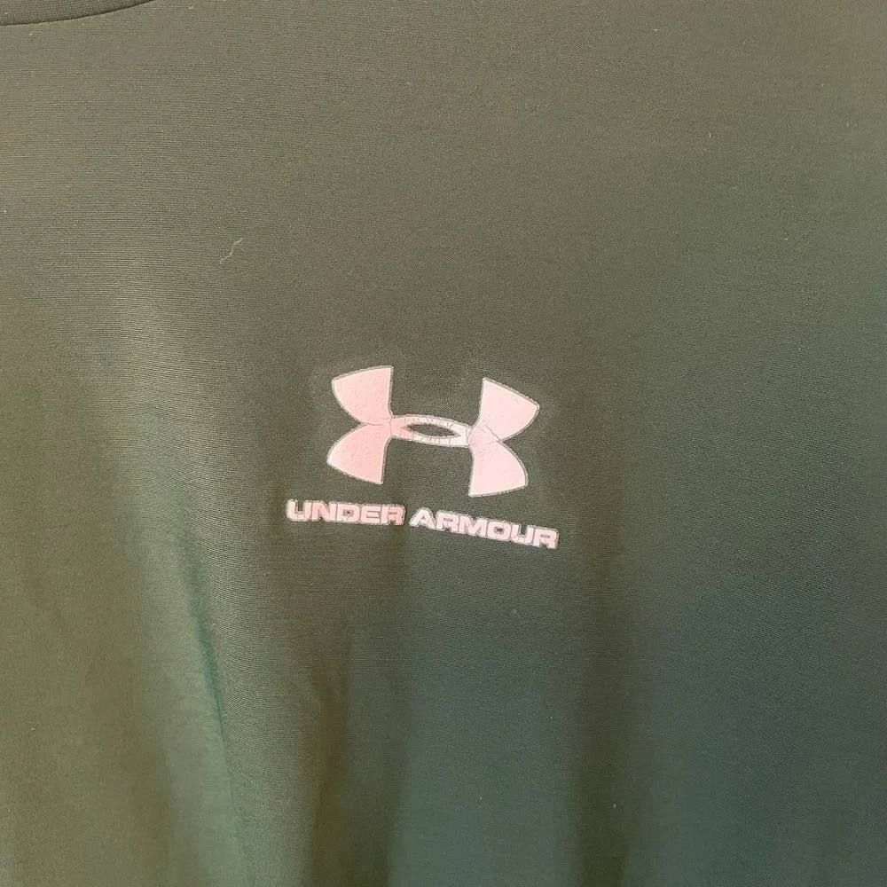 S/XS Deep Forest Green Under Armour Athletic Top - Picture 3 of 6